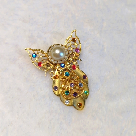 Vintage Goldtone and Rhinestone Angel Christmas Brooche - Picture 8 of 9